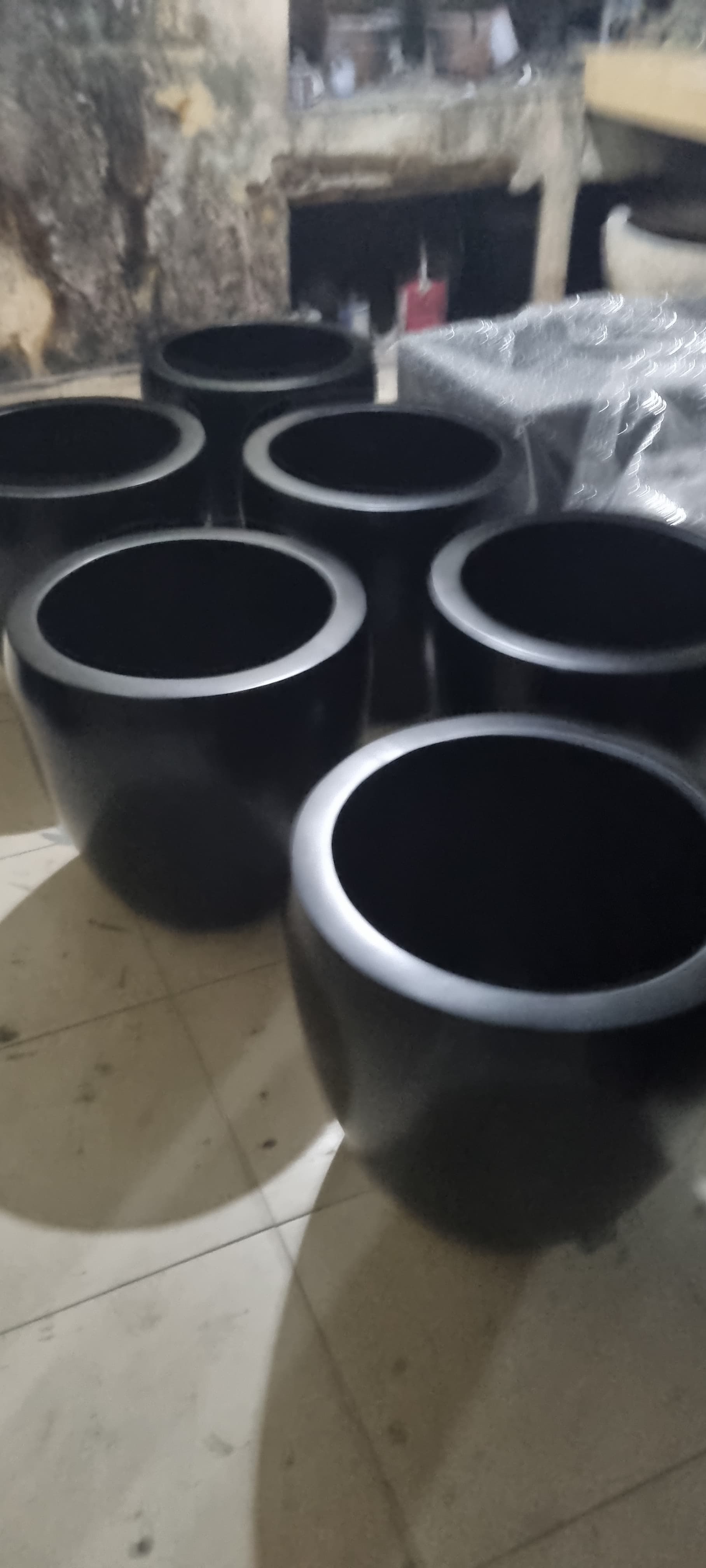 FIBERGLASS PLANTER MANUFACTURERS & WHOLESALER IN SRI LANKA